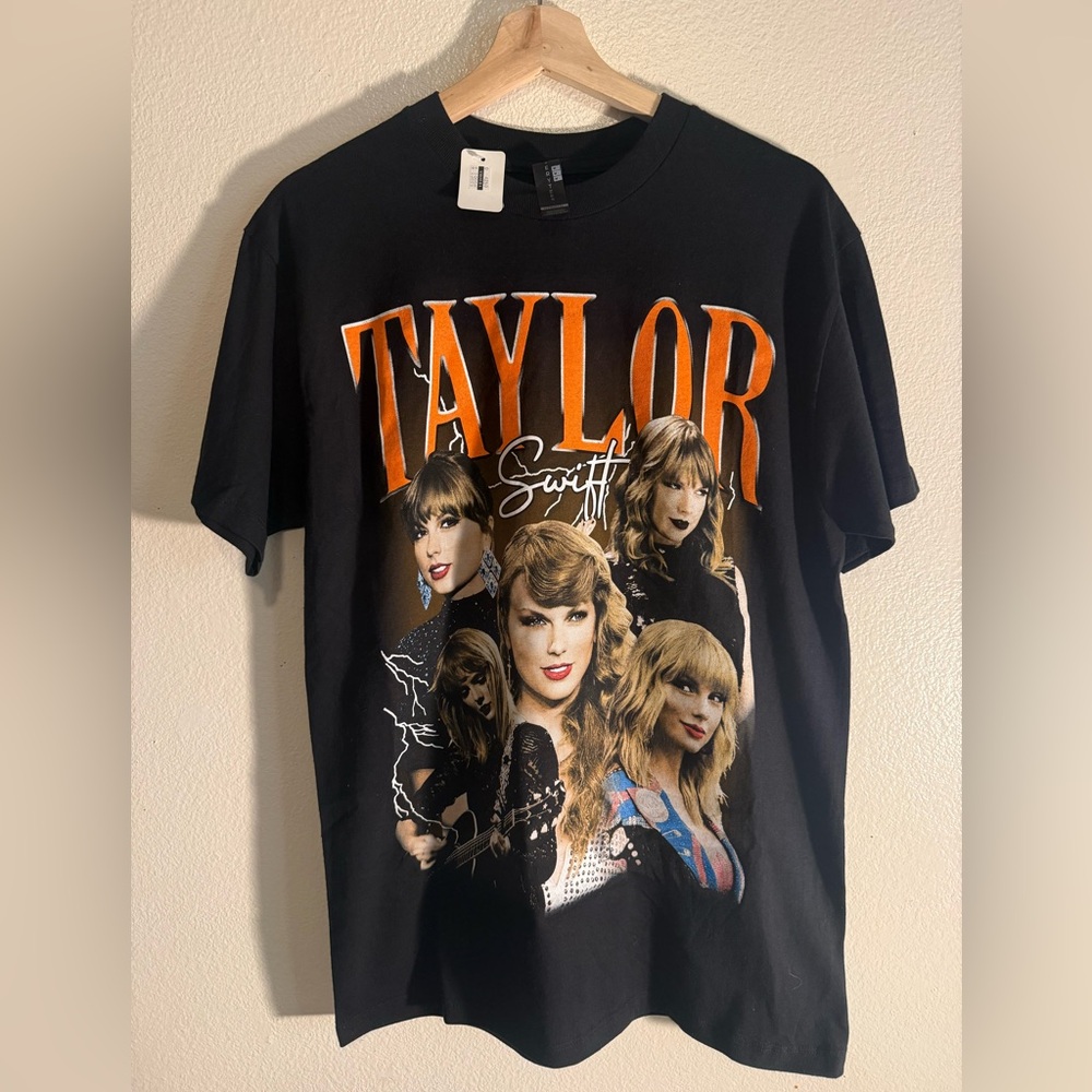 Taylor Swift Graphic Teen (SOLD)